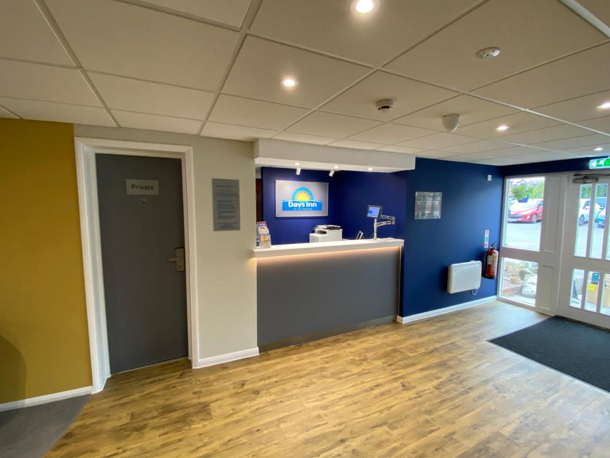 DAYS INN HOTEL SEDGEMOOR ROOKS BRIDGE 3* (United Kingdom) - from